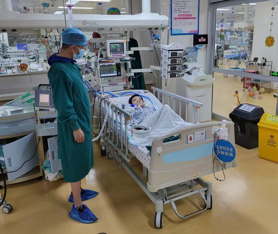 普宁县跨省救护车出租公司